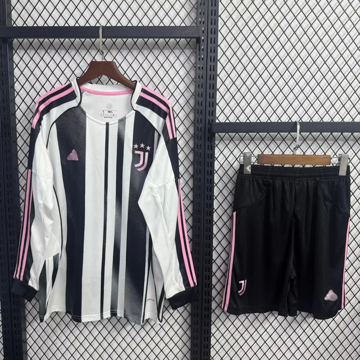 Juventus Long Sleeve Home Kit 2025/2026