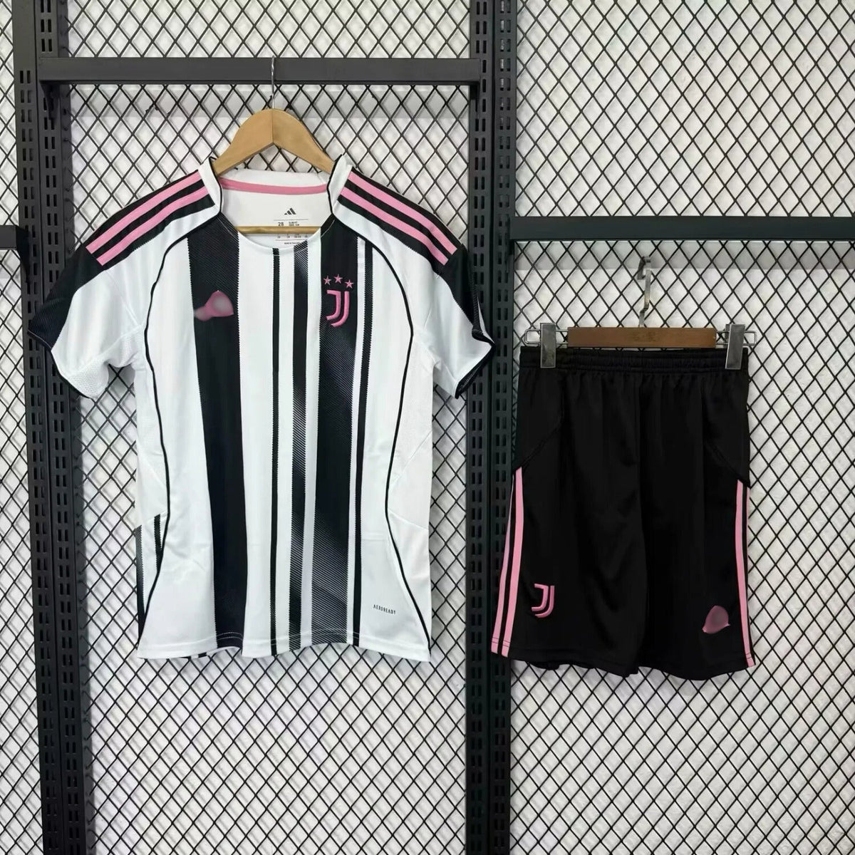 Juventus Home Kit 2025/2026 Adults
