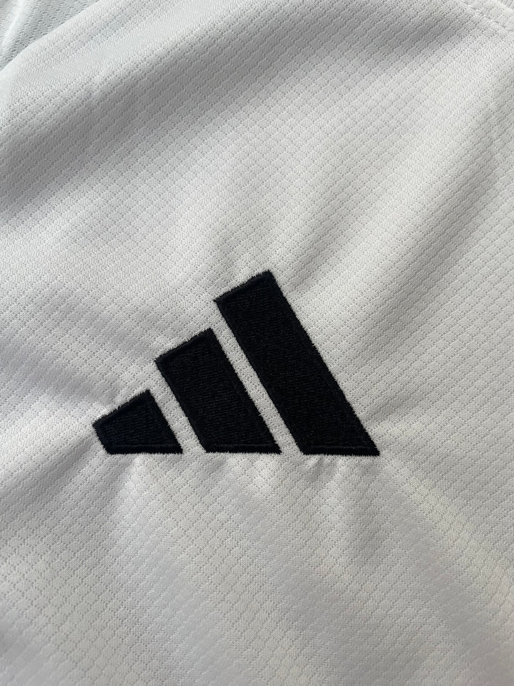 Ajax Shortsleeve Tracksuit 2025/2026 White